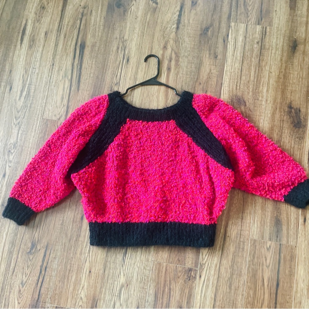 Vtg 80s Oversized Bouclé Knit Sweater Pink & Black Colorblock Retro